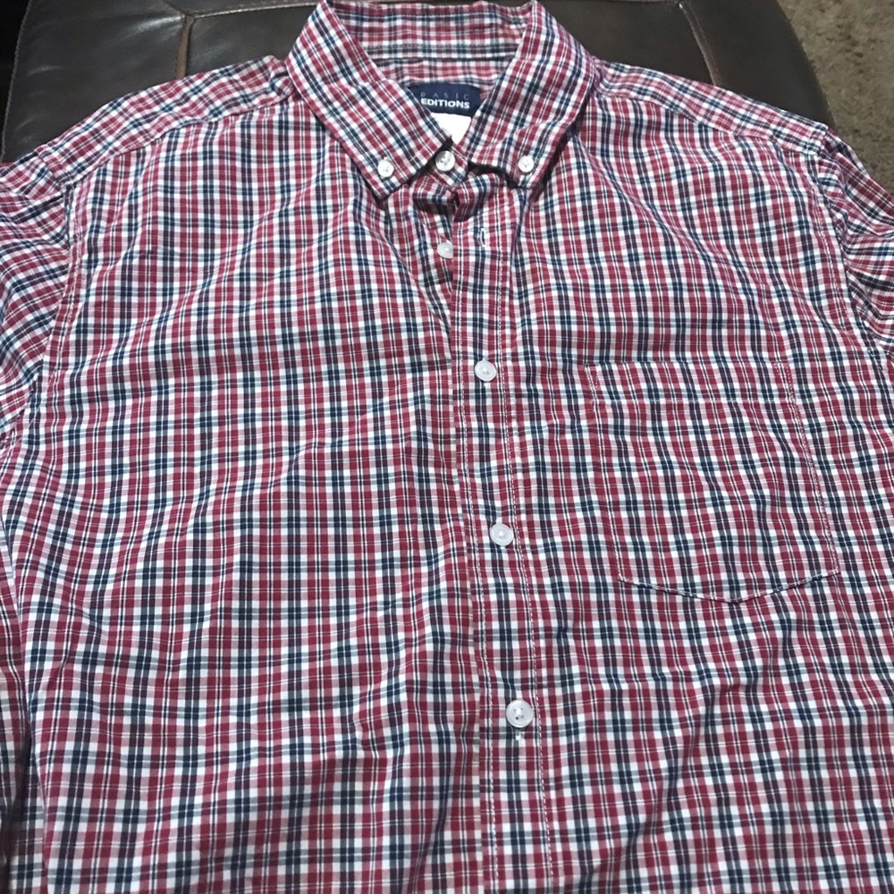 Basic Plaid button up